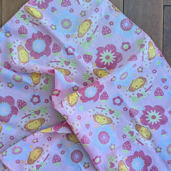 3/$20 STRAWBERRY SHORTCAKE VINTAGE BANDANA - Picture 2 of 2